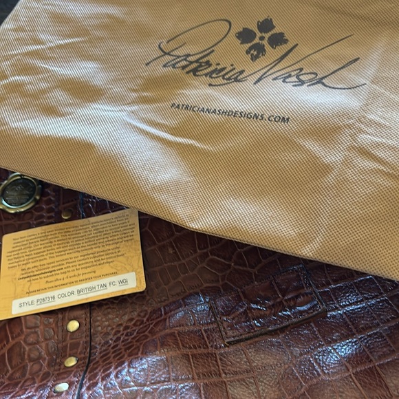 NWOT Patricia Nash large soft leather tote - Picture 6 of 8